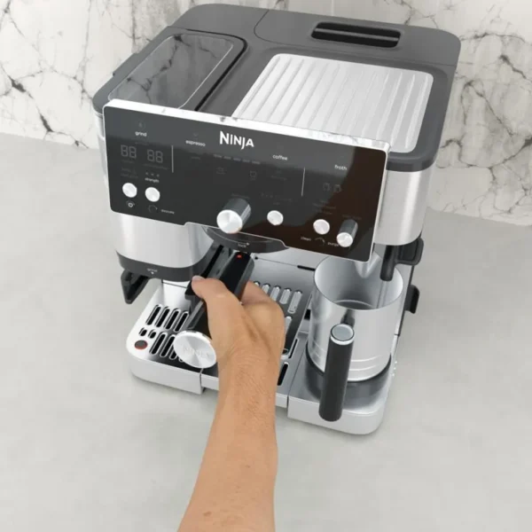 Machine à expresso et à café filtre 2 en 1 Ninja ES501EU Luxe Essential