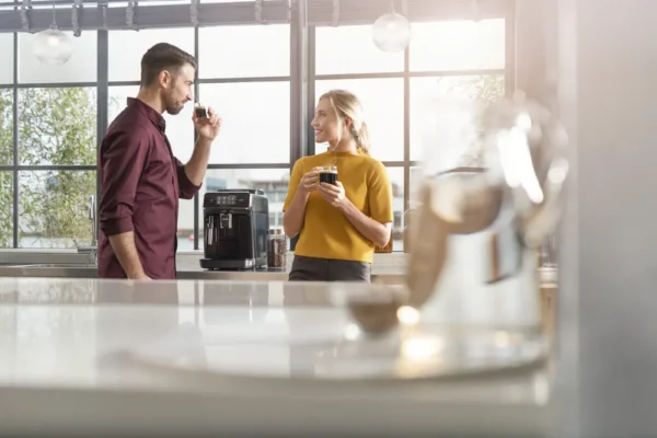 Machine à café entièrement automatique Philips Série 5400 EP5447/90, machine expresso, 1,8 litre